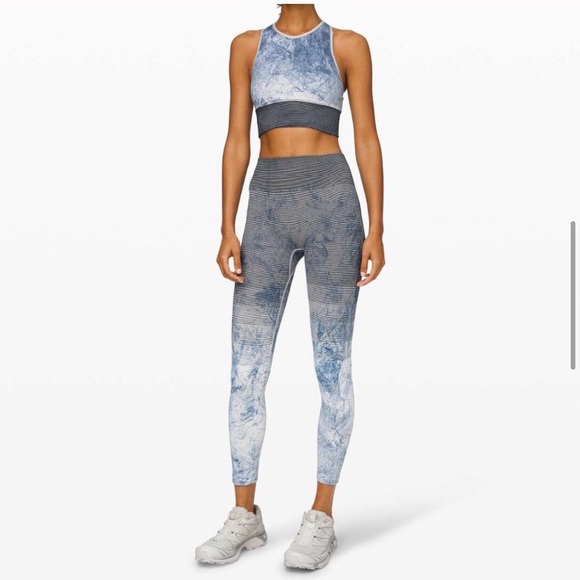 NWOT Lululemon Ebb to Train Tight *Wash Size 4 - Picture 8 of 8